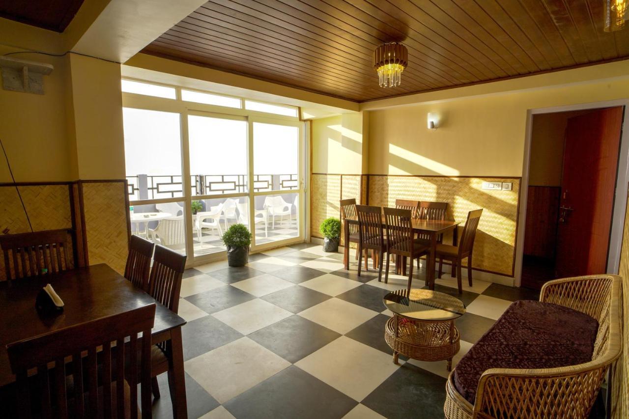 Hotel Hill Queen Near Sherpa Gumba Darjeeling Mall 5 Min Couple Friendly المظهر الخارجي الصورة