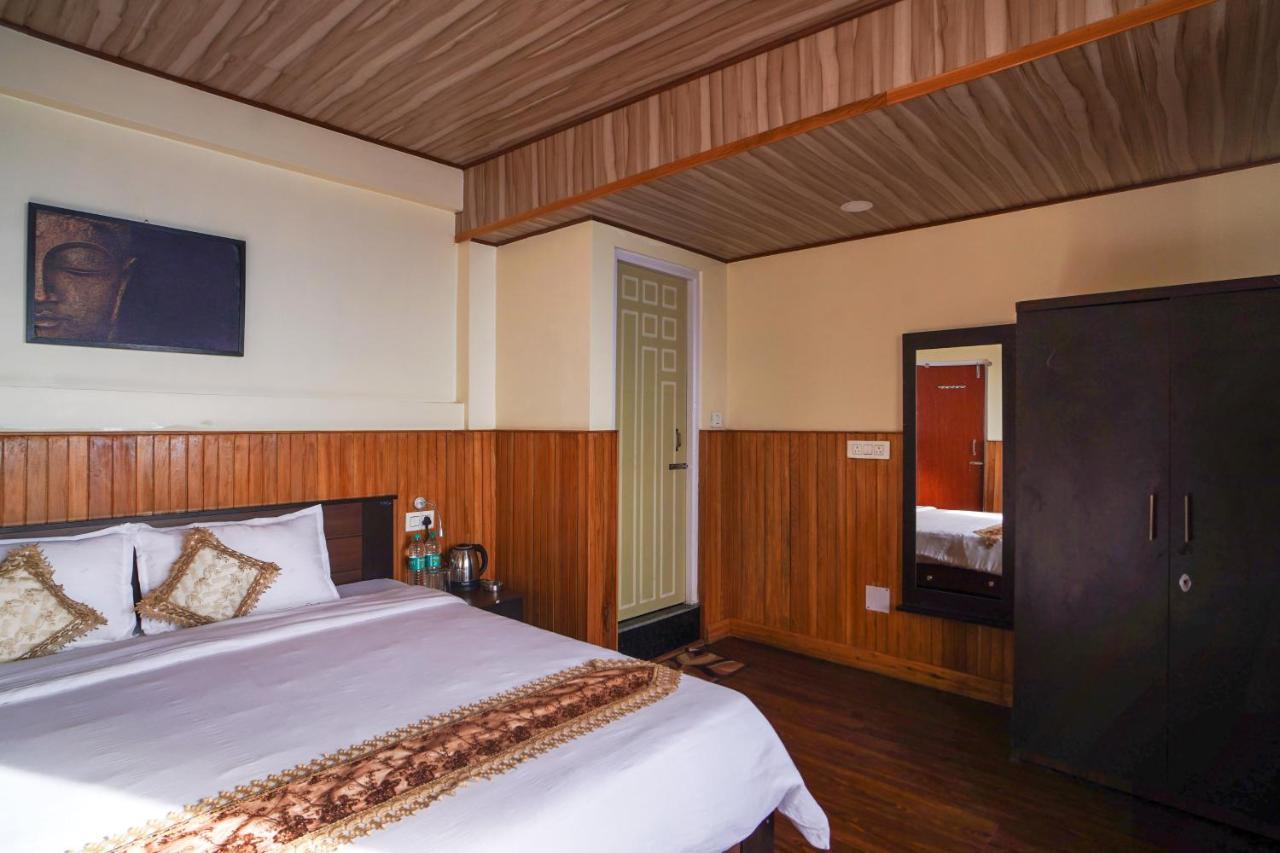Hotel Hill Queen Near Sherpa Gumba Darjeeling Mall 5 Min Couple Friendly المظهر الخارجي الصورة