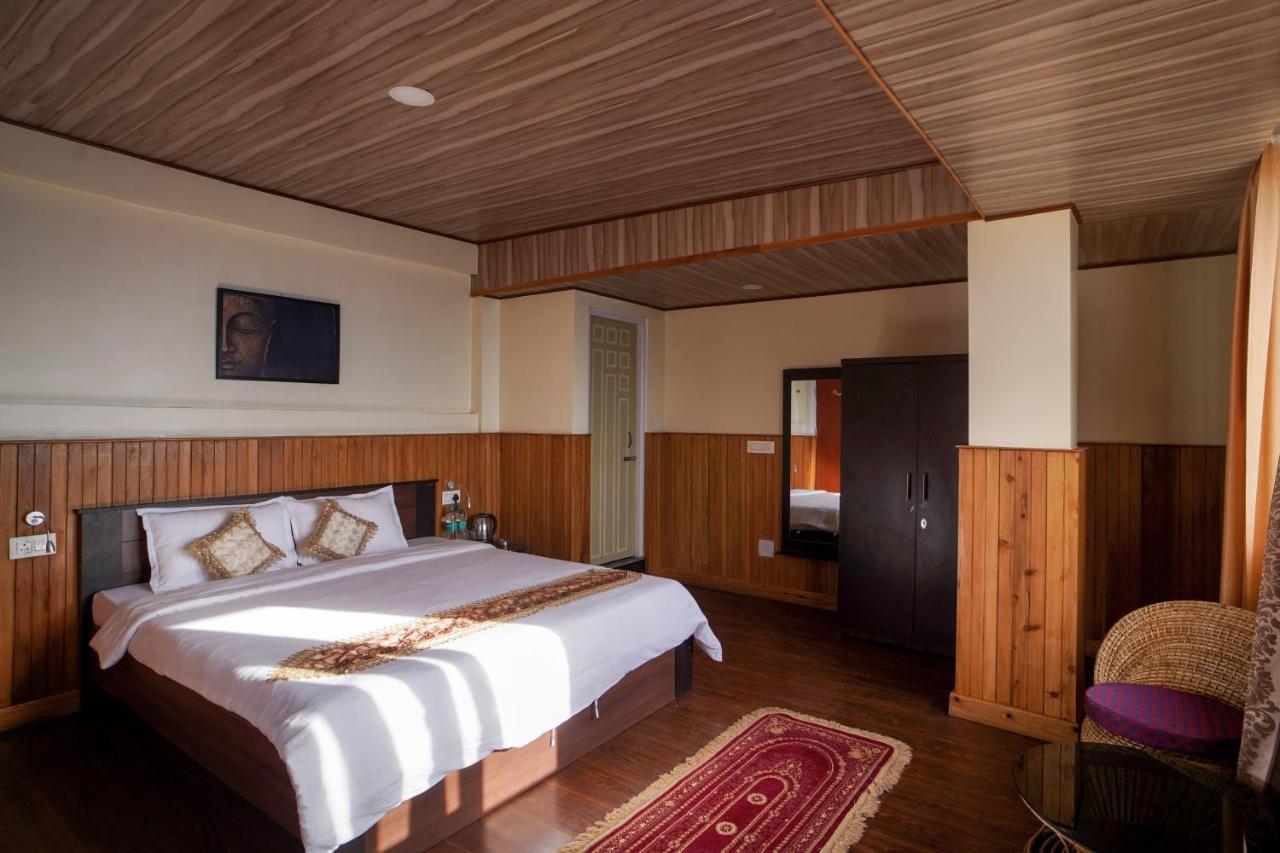 Hotel Hill Queen Near Sherpa Gumba Darjeeling Mall 5 Min Couple Friendly المظهر الخارجي الصورة